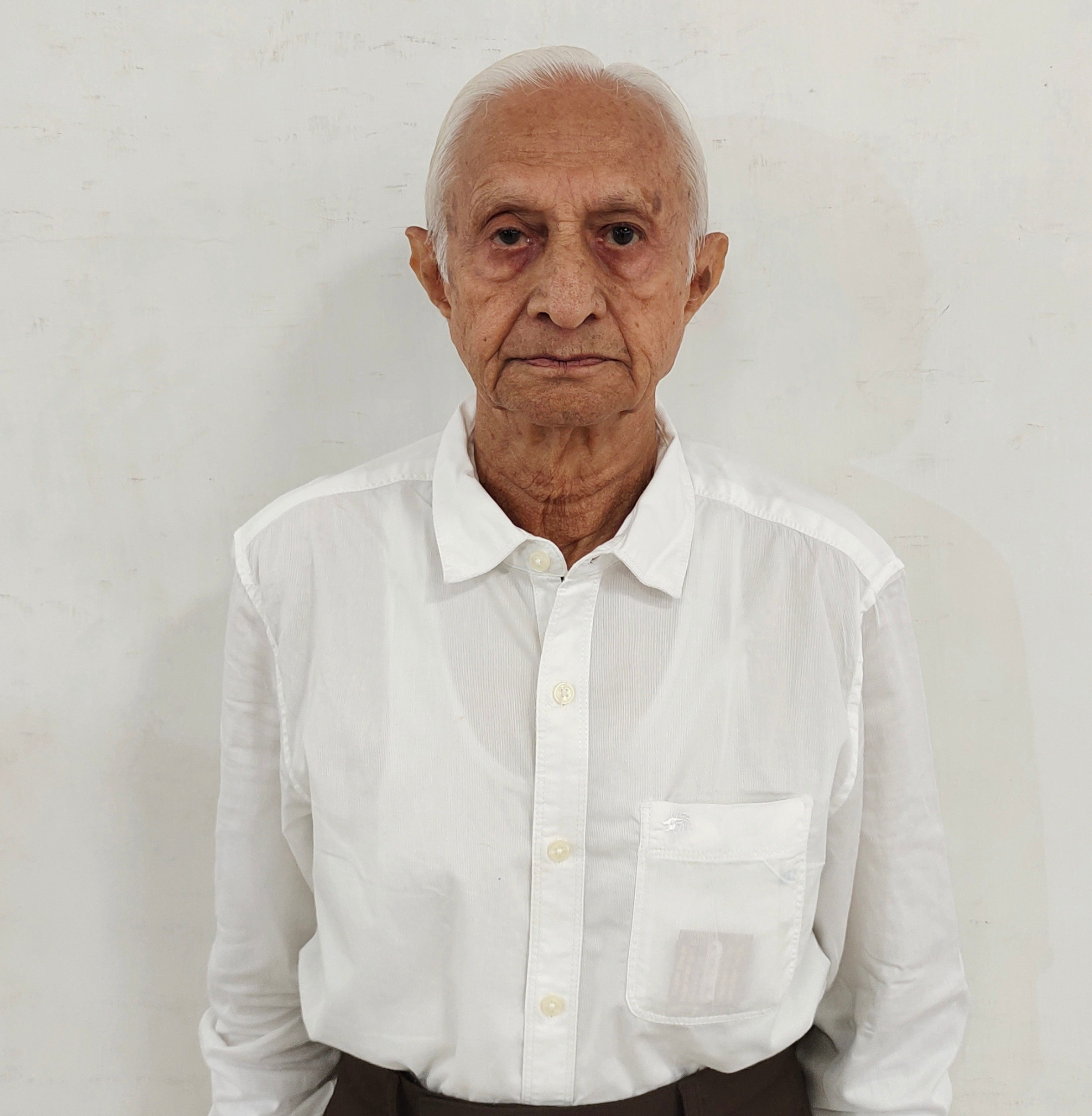 શ્રી ઉપેન્દ્રભાઈ ગજાનંદ દવે